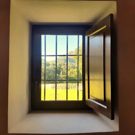 La Del Tenor Inn