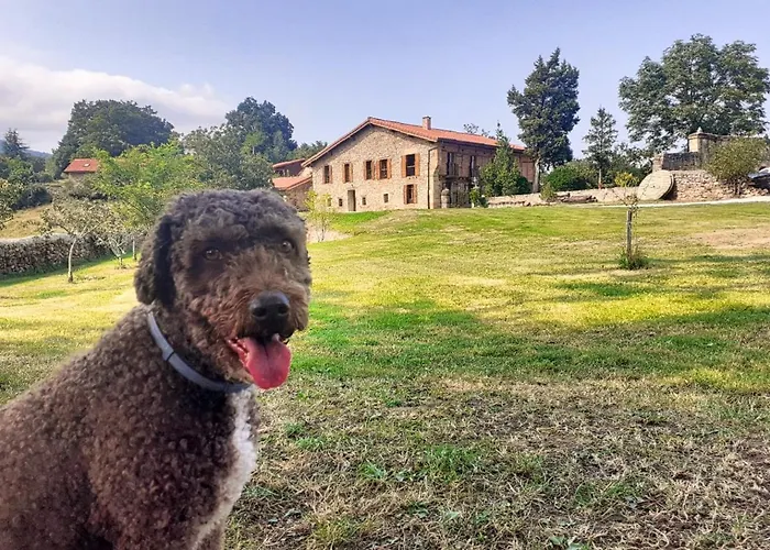 La Del Tenor Värdshus *